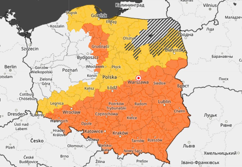 Alerty IMGW przed burzami i upałami wydano dla niemal całego kraju