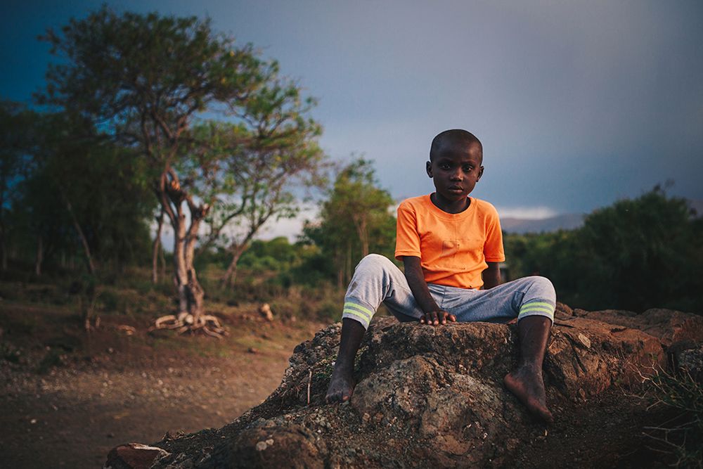 Bruno Roseti odwiedził i sfotografował fascynujące życie plemienia Luo 23