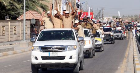 Irak: Islamiści atakują, a Kurdowie mówią o niepodległości