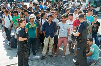 Koszt przyjęcia uchodźców w Polsce bez zmian. Rzecznik rządu uspokaja