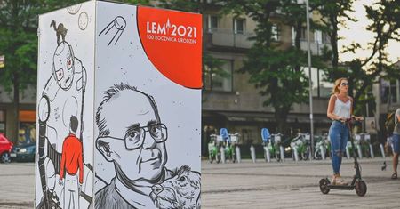 Częstochowa. Instalacja w centrum miasta. Uczcili pisarza, który widział przyszłość