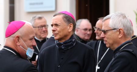 Spór o LGBT+. Konferencja Episkopatu Polski zajęła stanowisko