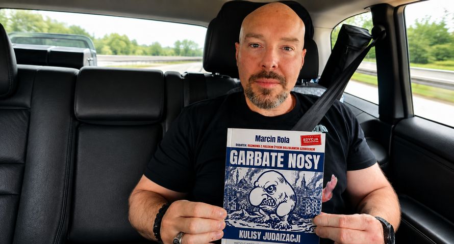 J.P. Fantastica kontra Marcin Rola. Chodzi o postać z mangi na okładce książki