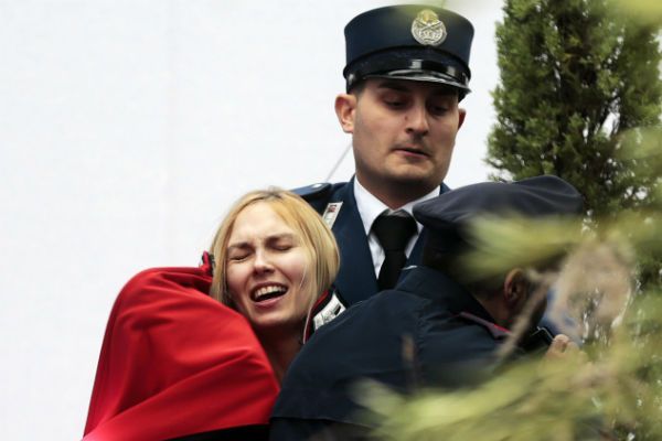 Watykan: zwolniono aktywistkę Femenu, która próbowała ukraść figurkę