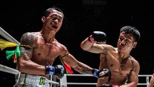 Czterokrotny mistrz świata w walce wieczoru na ONE Friday FIghts 157