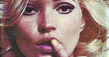 Złoty wibrator Kate Moss