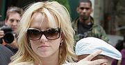 Britney Spears samotną matką?