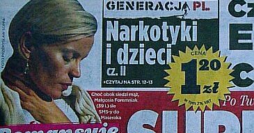 Bawi się z mężem, a umawia z przyjacielem