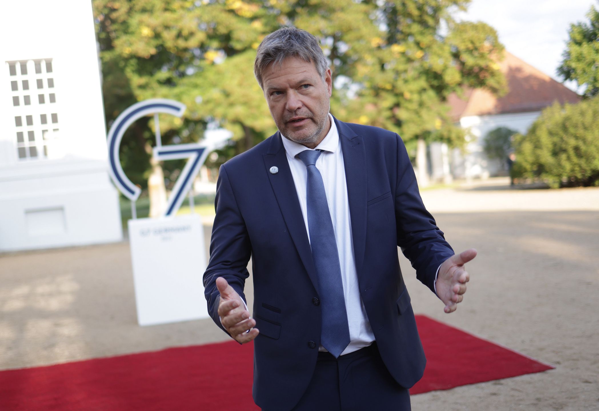 Kierowane przez Roberta Habecka niemieckie ministerstwo gospodarki szuka fotografa. W cztery lata jest w stanie zapłacić mu 400 tys. euro