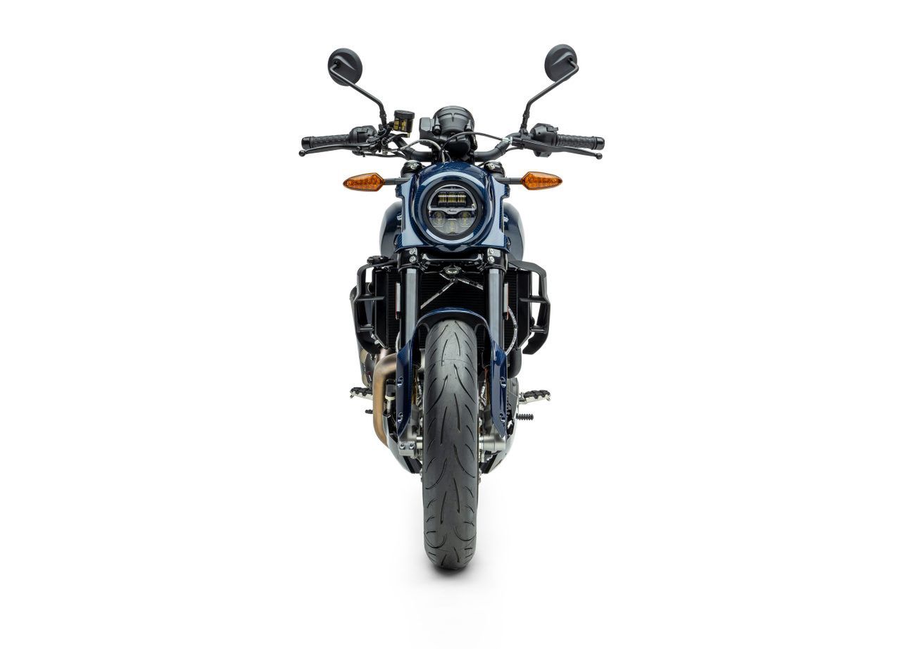 Indian FTR x 100% R Carbon