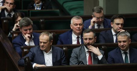 Nawrocki wetuje SAFE. Rząd ma plan B