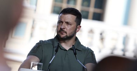 Zełenski ostrzega przed katastrofą. "Rosjanie nie liczą się ze stratami"
