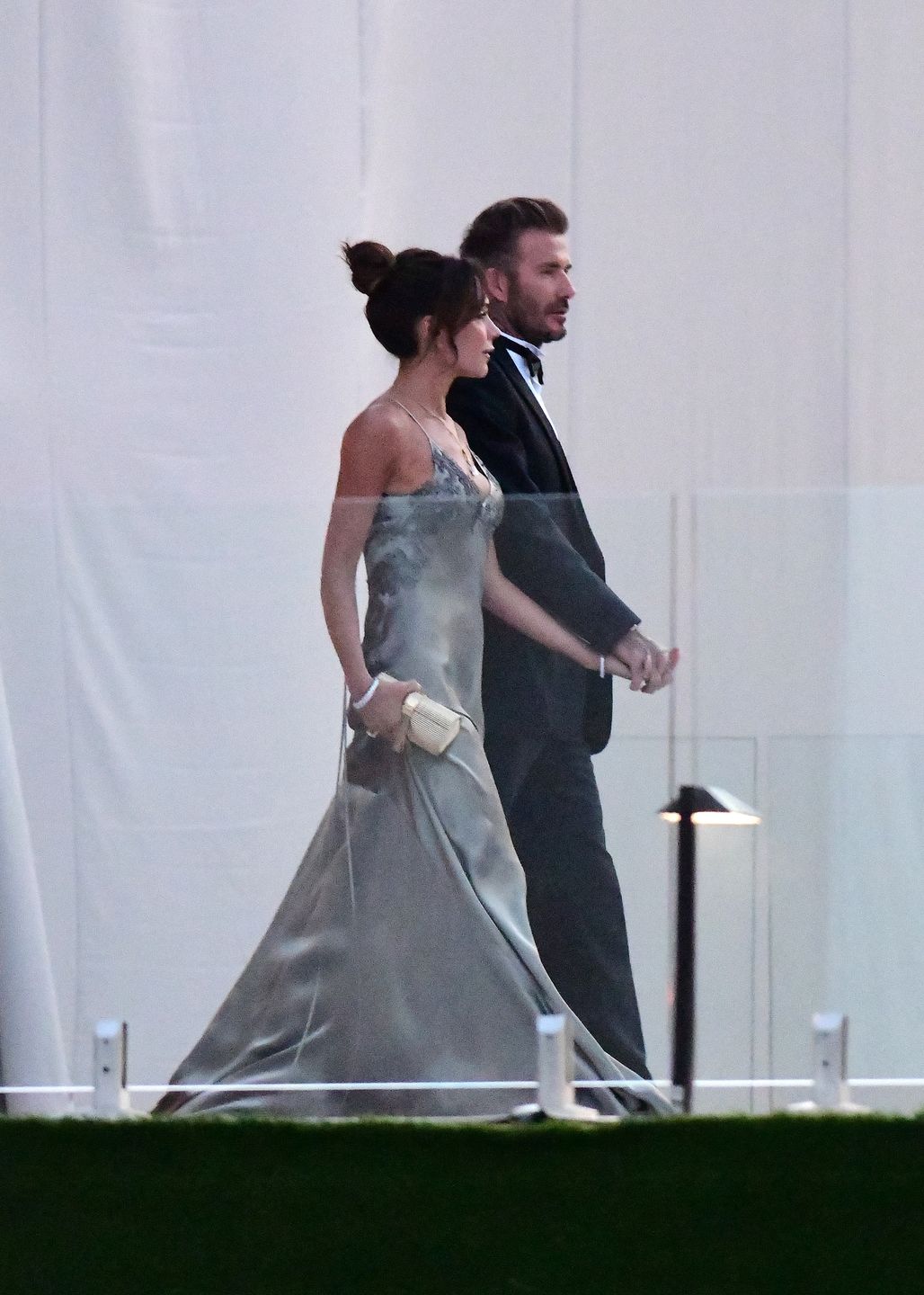 David Beckham i Victoria Beckham na ślubie syna Brooklyna