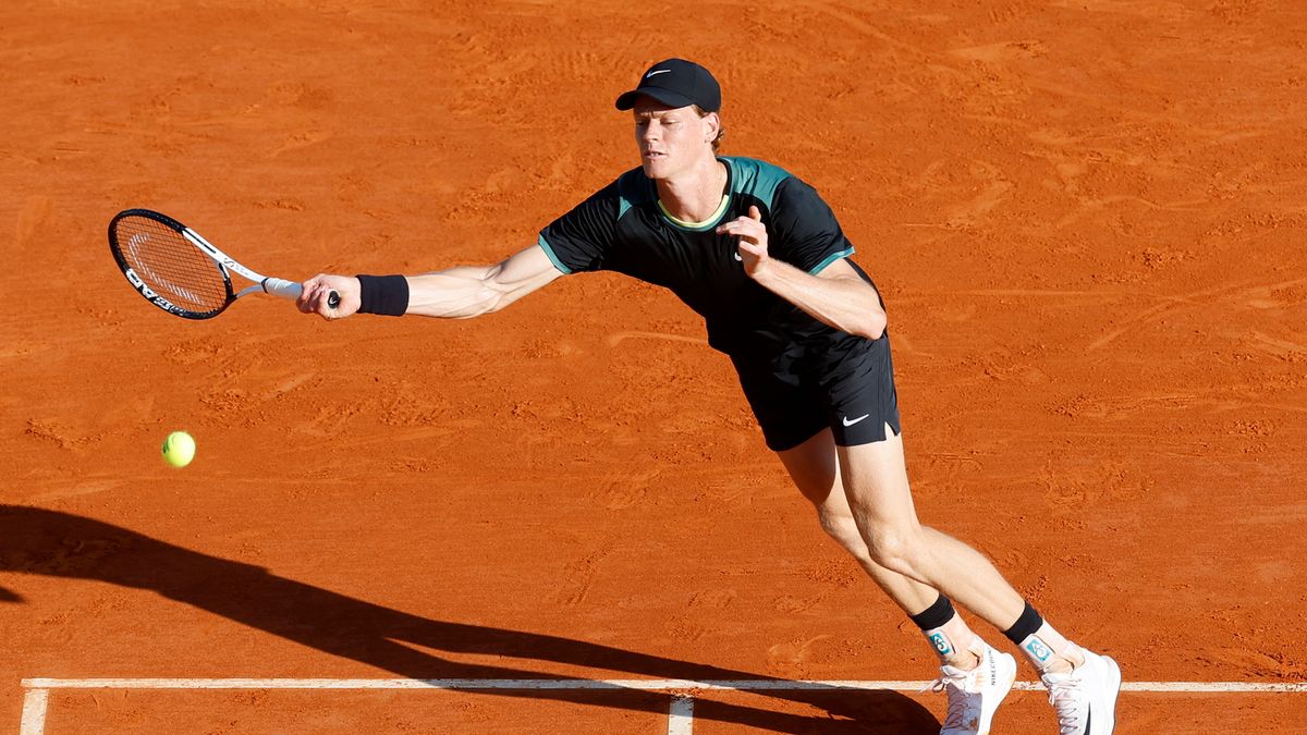 PAP/EPA / Sebastien Nogier / Na zdjęciu: Jannik Sinner