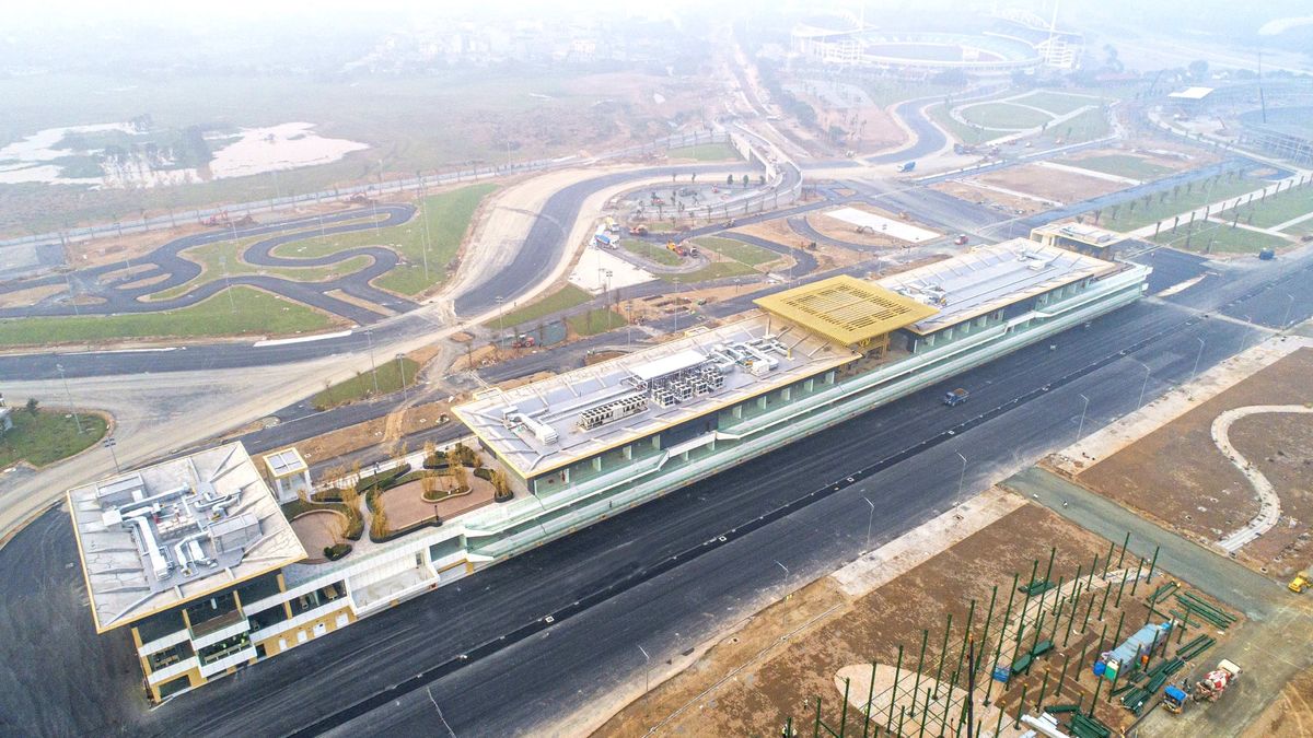 Zdjęcie okładkowe artykułu: Twitter /  / Na zdjęciu: budowa toru F1 pod Hanoi