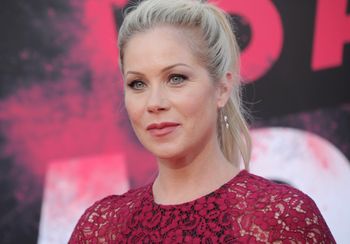 Choroba wstrzymała karierę Christiny Applegate. "Leżę w łóżku i krzyczę"