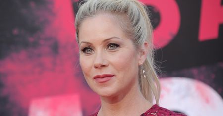 Christina Applegate jest poważnie chora. "Siedzę z 30 zmianami w mózgu"