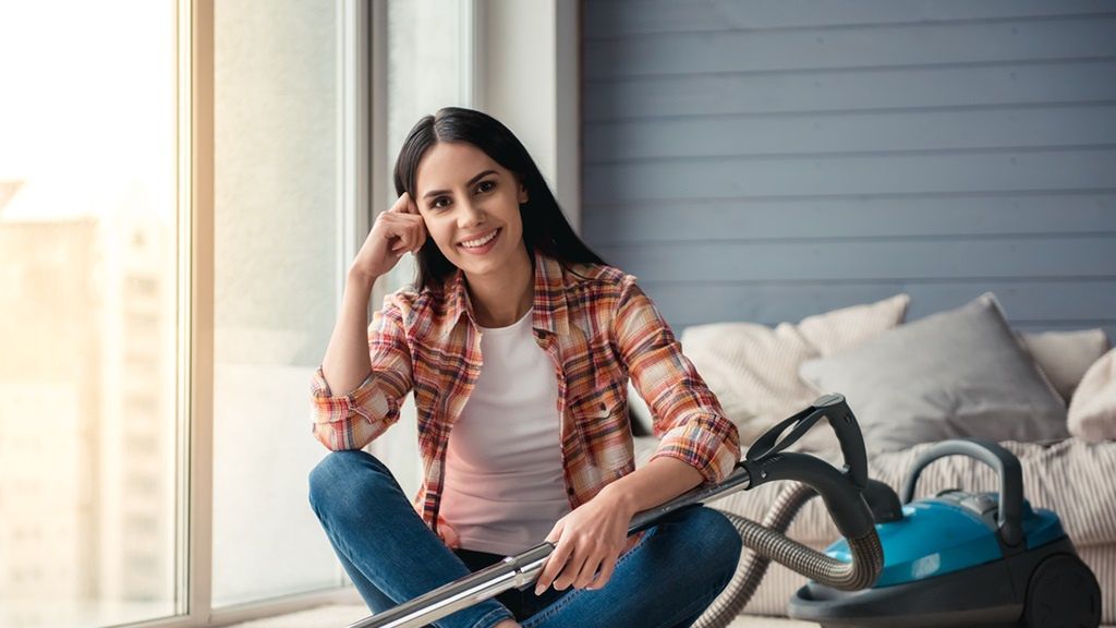 Odkurzacze tradycyjne, pionowe.