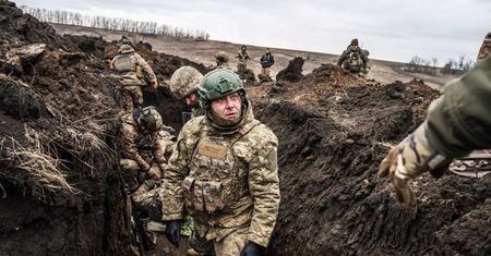 Ukrainiec nie pójdzie na front? Zapłaci comiesięczny podatek