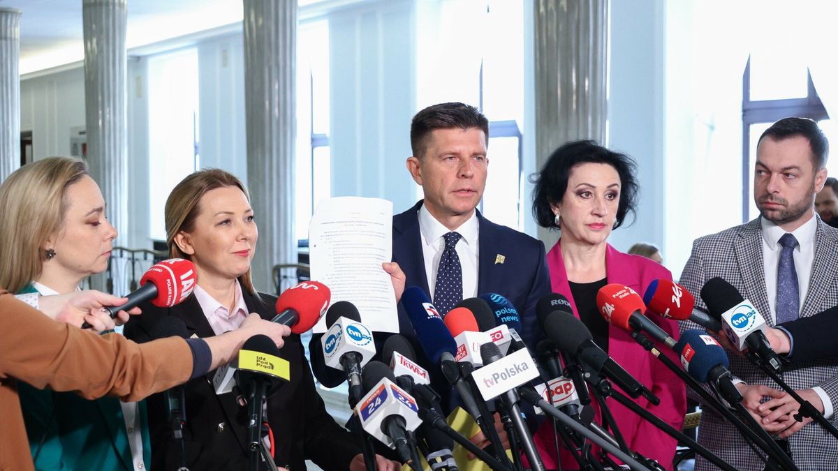 8. posiedzenie Sejmu X kadencjiFot. Michal Zebrowski/East News,  Warszawa, 21.03.2024. 8. posiedzenie Sejmu X kadencji. Briefing prasowy KP Polska 2050 - Trzecia Droga. N/z Zaneta Cwalina-Sliwowska, Barbara Oliwiecka, Ryszard Petru, Ewa Schadler, Bartosz Romowicz.Michal Zebrowski