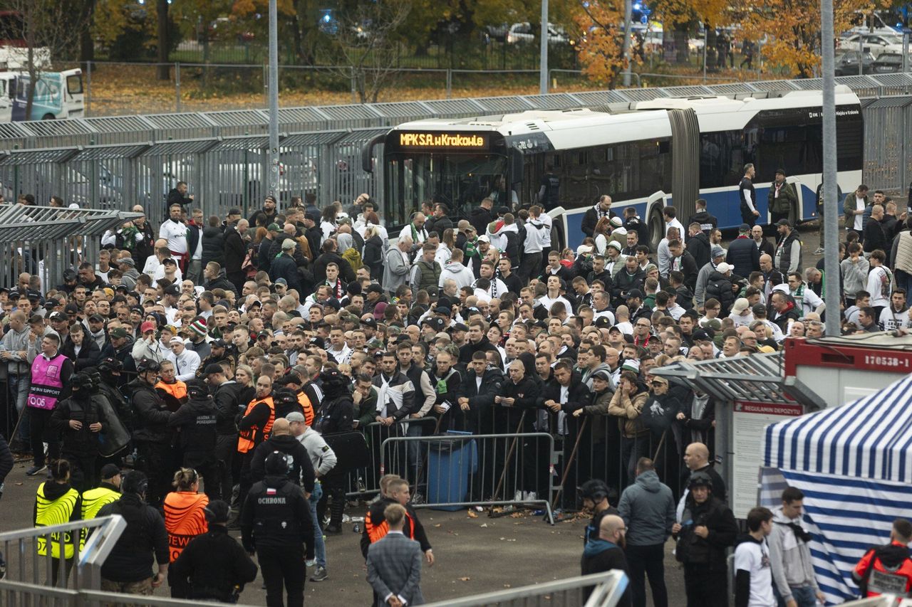 Szachtar Donieck - Legia Warszawa na stadionie Wisły Kraków. Kibice z Warszawy już przyjechali