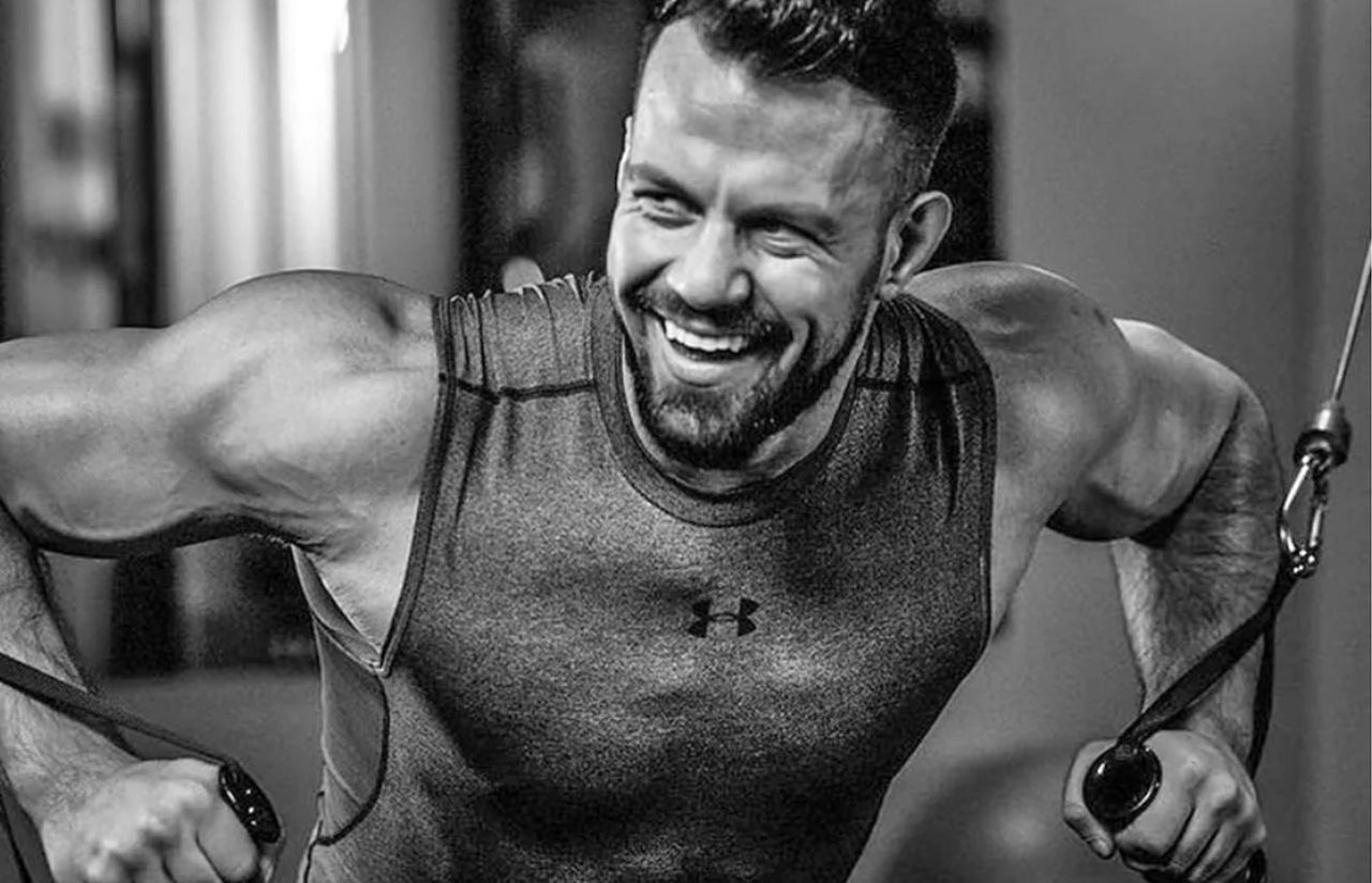 Tak wygląda grób Jacka Kramka. Napis na płycie chwyta za serce