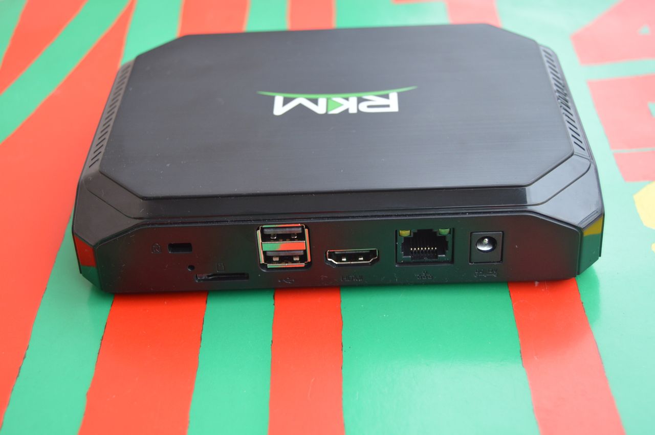 Komputer z Windows 10 za 120 dolarów