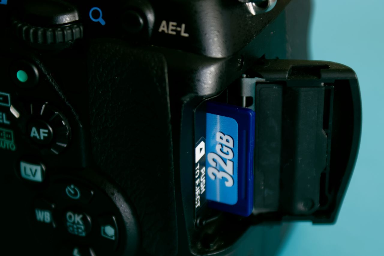 Transcend Wi-Fi SD Card — dla miłośników bezsensownego przesyłania danych