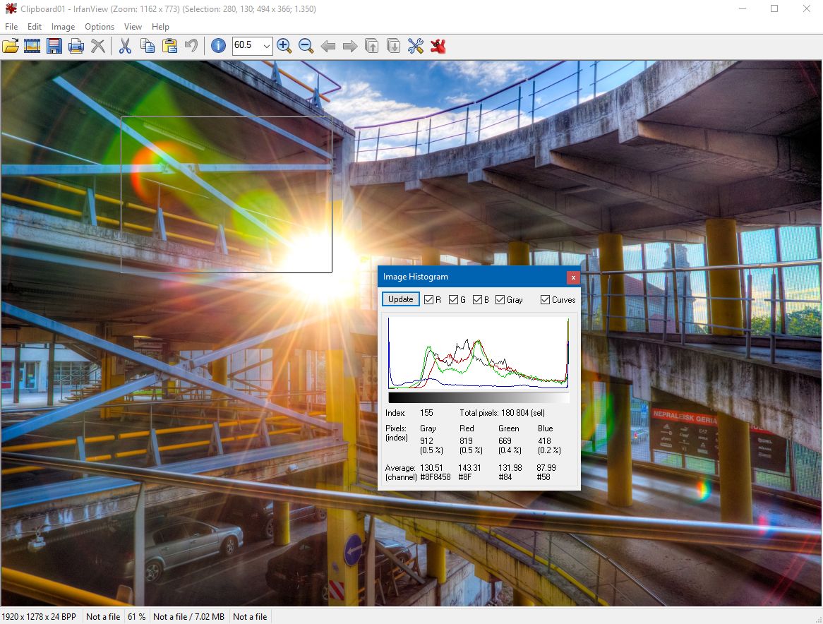 Podgląd histogramu może teraz dotyczyć jedynie wybranego fragmentu zdjęcia