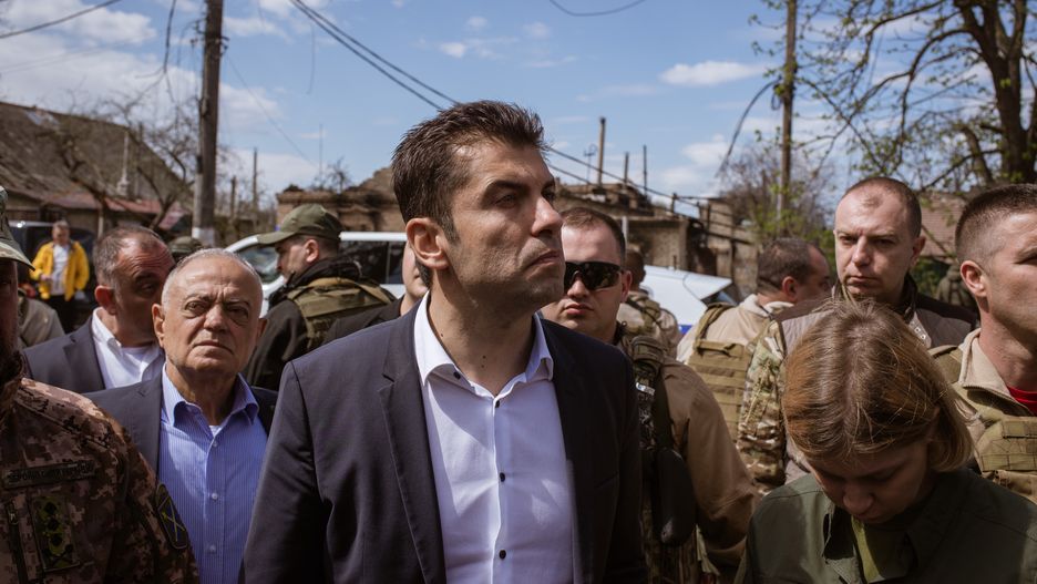 IRPIN, UKRAINE - APRIL 28: Bulgarian Prime Minister Kiril Petkov visits Irpin, Kyiv, Ukraine on April 28, 2022. (Photo by Andre Luis Alves/Anadolu Agency via Getty Images)