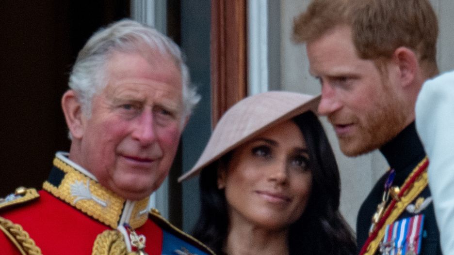 Król Karol III, książę Harry i Meghan Markle
