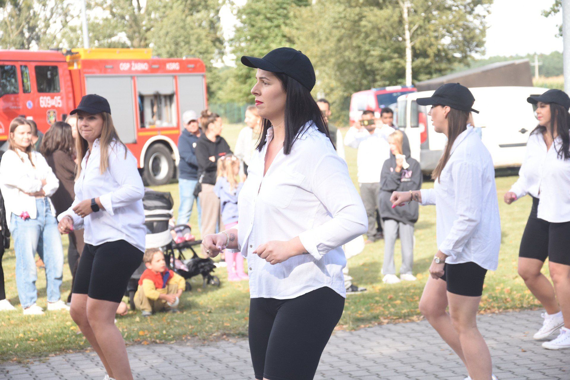 Tradycyjnie podczas dożynek w Żabnie wystąpiły członkinie miejscowego KGW Fajne Babki.