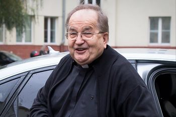 Wysokie czesne u Rydzyka. Tyle kosztują studia na kierunku lekarskim
