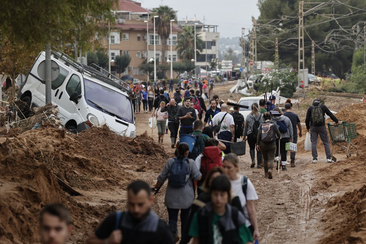 Spain reels from deadly floods as DANA continues to wreak havoc