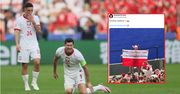 Polski kibic z przesłaniem do żony. Flaga hitem internetu