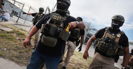 Deportacje z USA. Trafiają nie do ojczyzny, tylko do innych krajów
