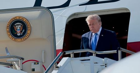 Tajemniczy lot z Turcji. Trump w kontenerze. Teraz mówi wprost