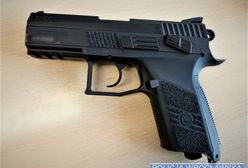 Wrocław. Z pistoletem na innego kierowcę. 61-latek w rękach policji