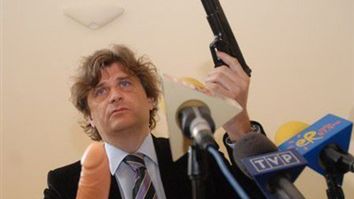 Gdyby politycy występowali w grach... 1