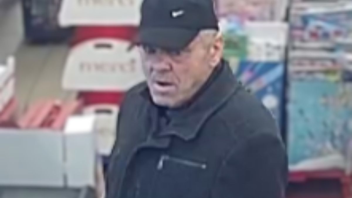 Policja próbuje ustalić jego tożsamość.