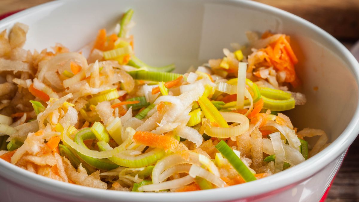 Pyszna surówka z pora do obiadu