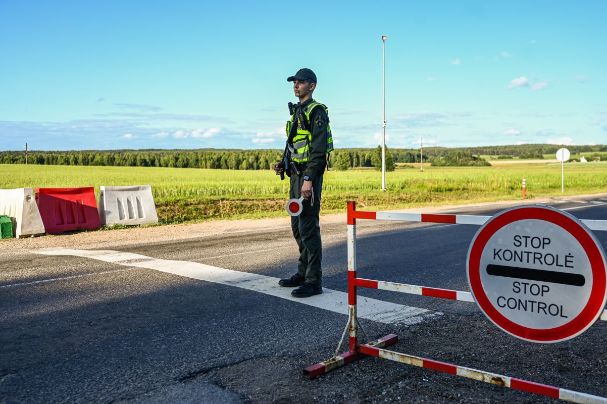Miał w baku za dużo paliwa. Litwini zawrócili białoruski autobus