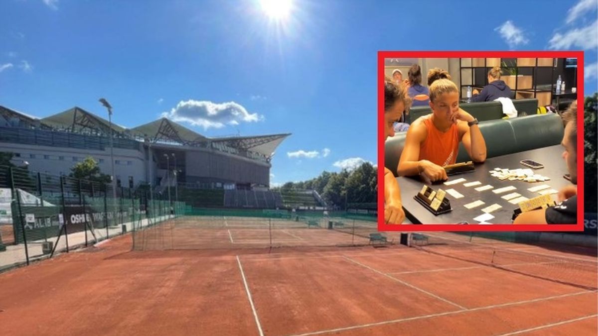 Sara Errani w oczekiwaniu na wyjście na kort
