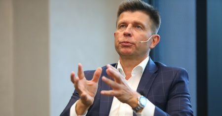 Znany ekonomista rzuca wyzwanie Mentzenowi. "Zawsze dotrzymuję obietnic"