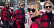 #TRENDY: Karlie Kloss w kurtce w kratę