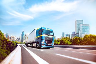 Za kulisami przedświątecznego chaosu: jak logistyka utrzymuje rytm w sezonie zakupowego szczytu