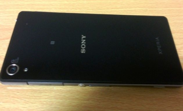 Sony D6503 smartfon