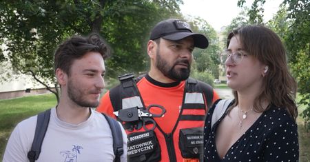 "Jeżdżą jak wariaci". Plaga wypadków na hulajnogach. Ratownik o urazach