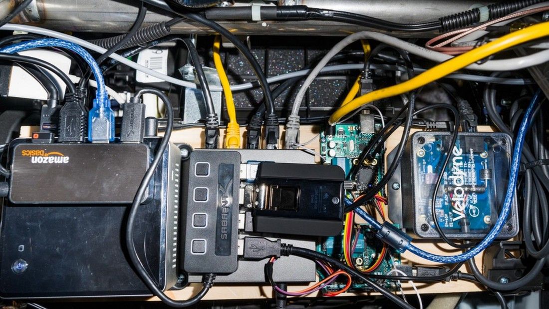 George Hotz rzuca wyzwanie Tesli. Moduł Comma One zmieni dowolny samochód w pojazd autonomiczny 6