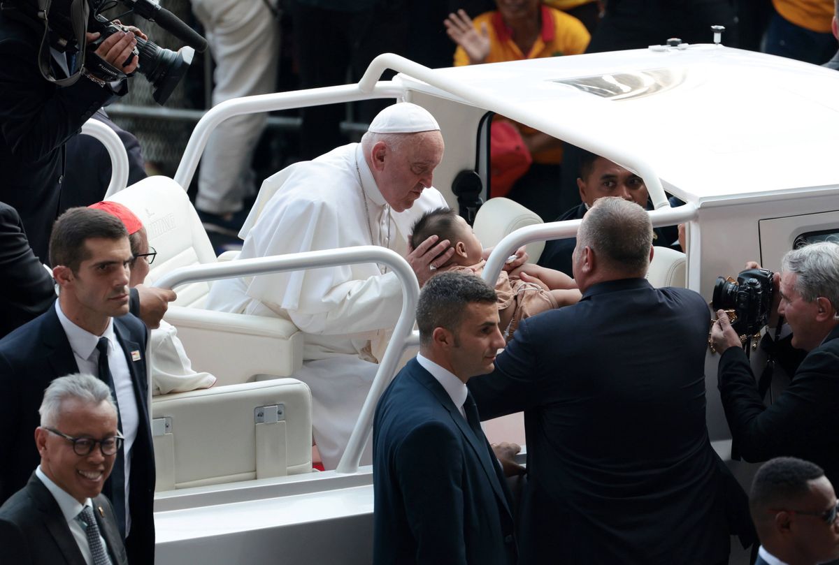 Papież Franciszek podczas pielgrzymki w Dżakarcie